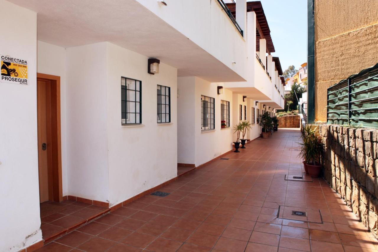 3 Bedroom Townhouse Benahavis Village ภายนอก รูปภาพ